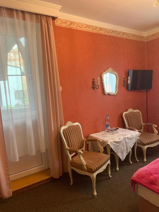 Chełmno Hotelik מראה חיצוני תמונה